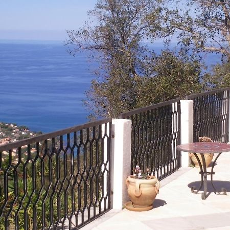 Incantevole Villa Con Vista Mozzafiato Чефалу Екстер'єр фото