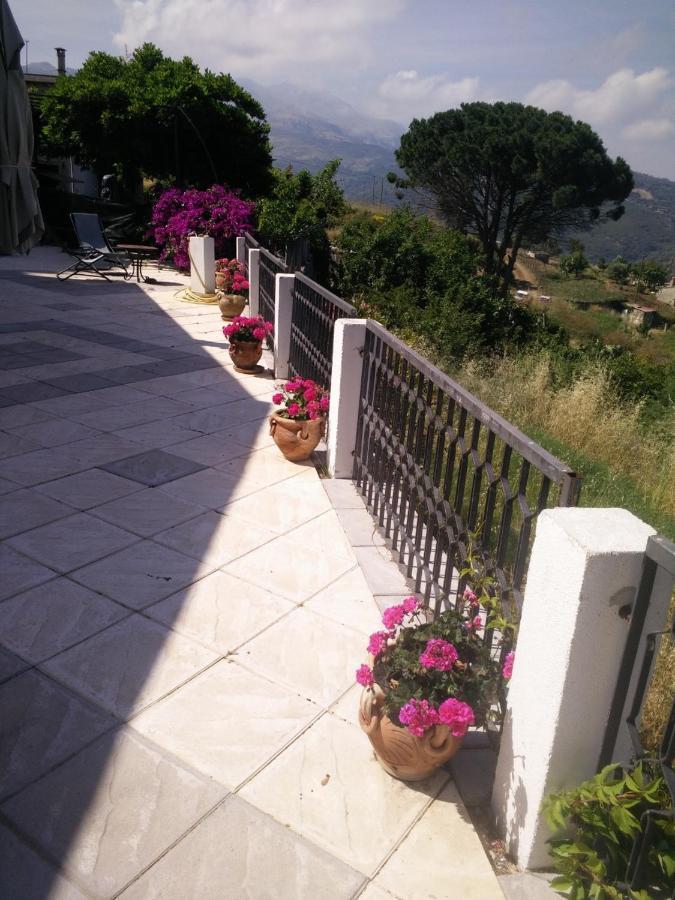 Incantevole Villa Con Vista Mozzafiato Чефалу Екстер'єр фото